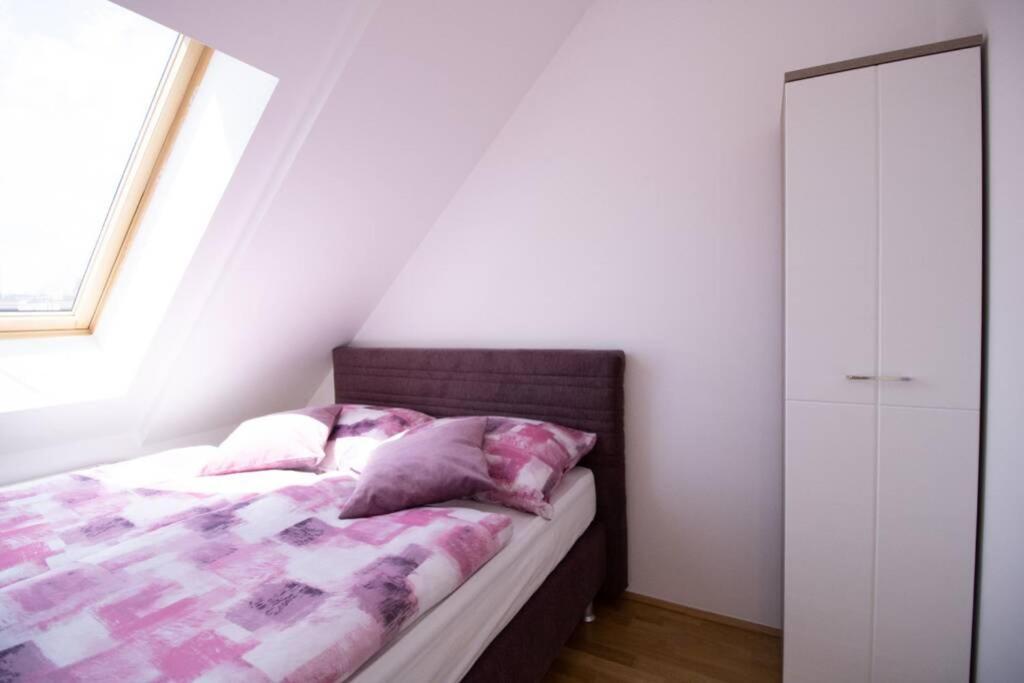 Sunny & Cozy Penthouse With Balcony L Dg4'14 Leilighet Wien Eksteriør bilde