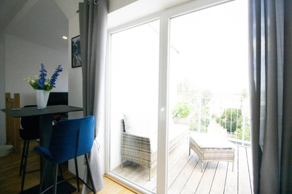 Sunny & Cozy Penthouse With Balcony L Dg4'14 Leilighet Wien Eksteriør bilde